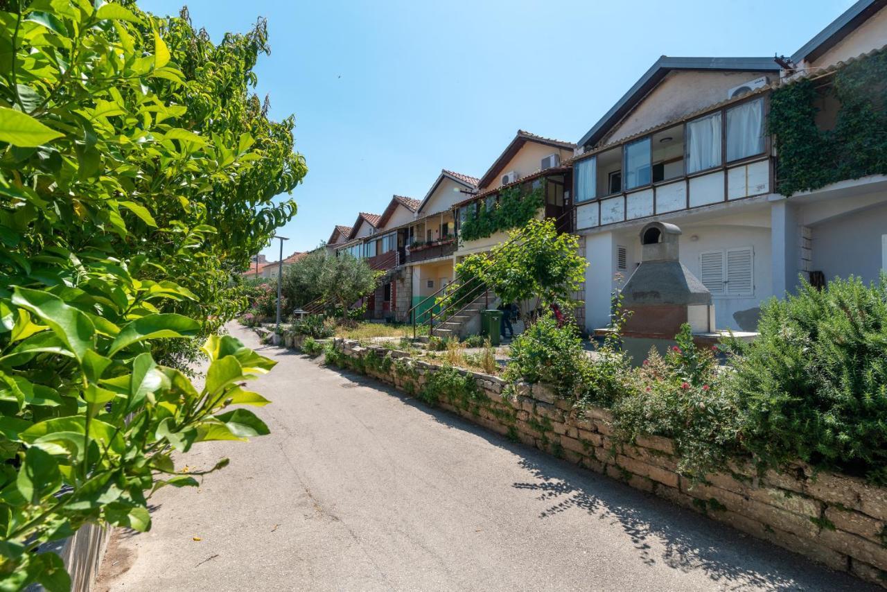 Studio Apartman Duje Trogir Exterior photo
